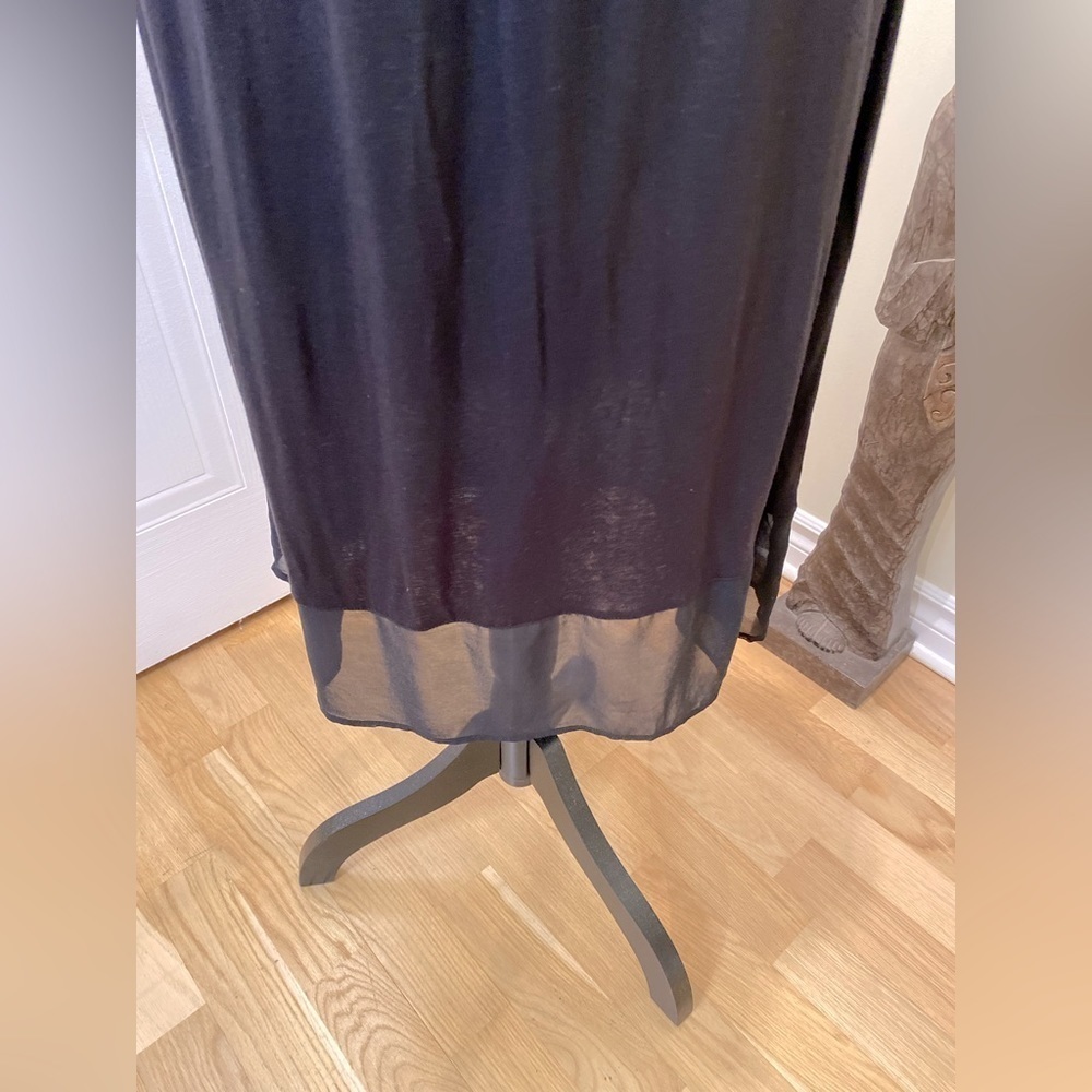 H&M flowy sleeveless sheer partial top and hem  fabric w/ cinched waist 🖤 - Picture 10 of 11
